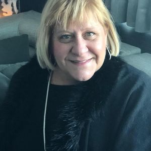 Meet your Posher, Andrea